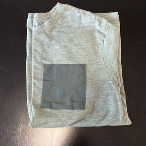 NWOT Dip Pocket T Shirt, Light Green Heather Look with a Dark Green Pocket, XL